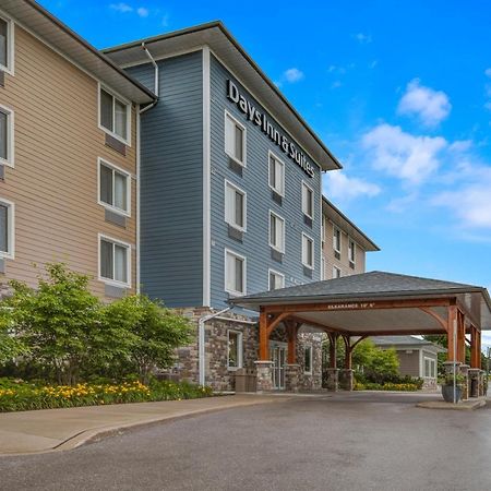 Days Inn & Suites By Wyndham Lindsay Buitenkant foto