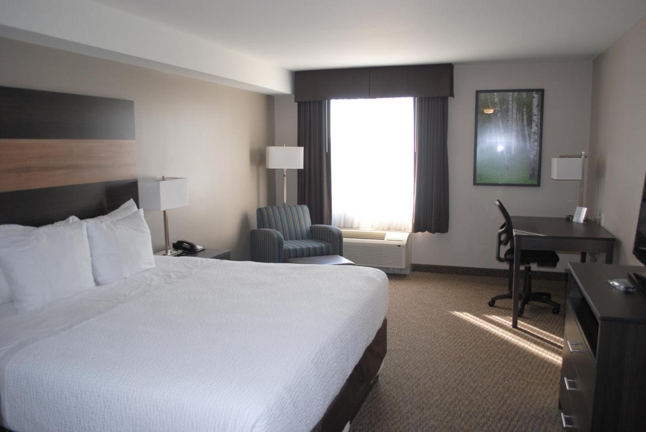 Days Inn & Suites By Wyndham Lindsay Buitenkant foto