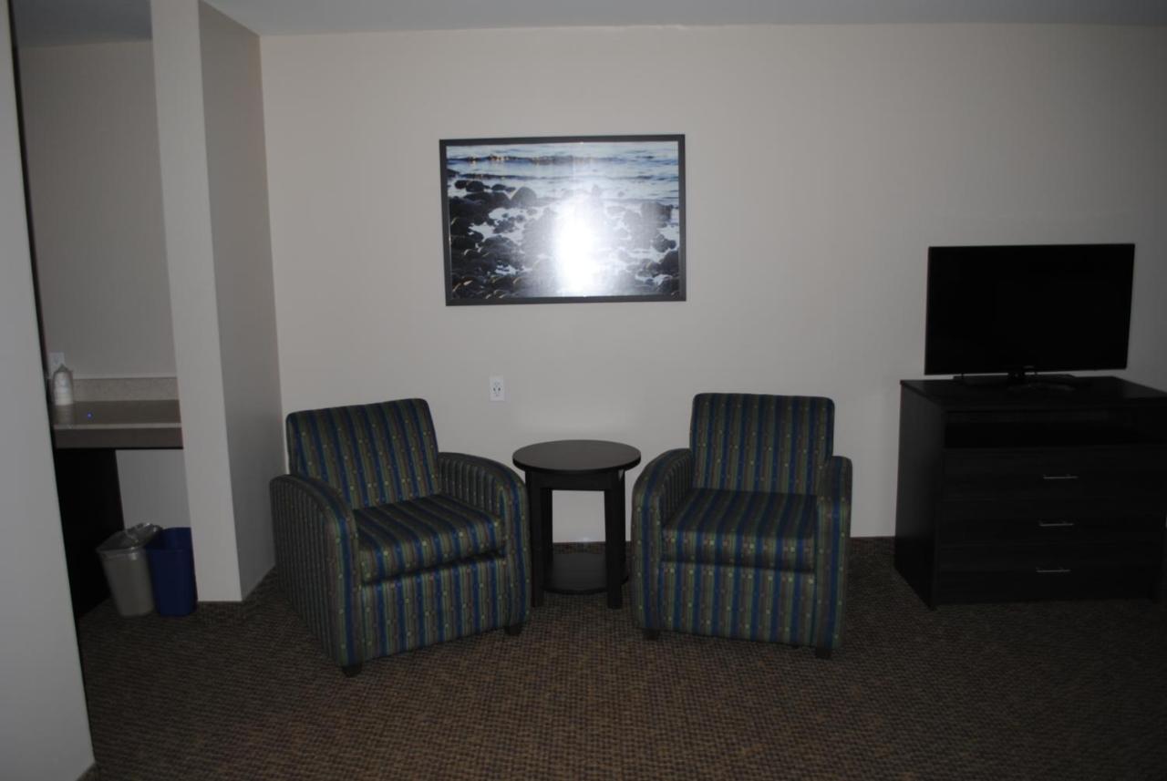 Days Inn & Suites By Wyndham Lindsay Buitenkant foto