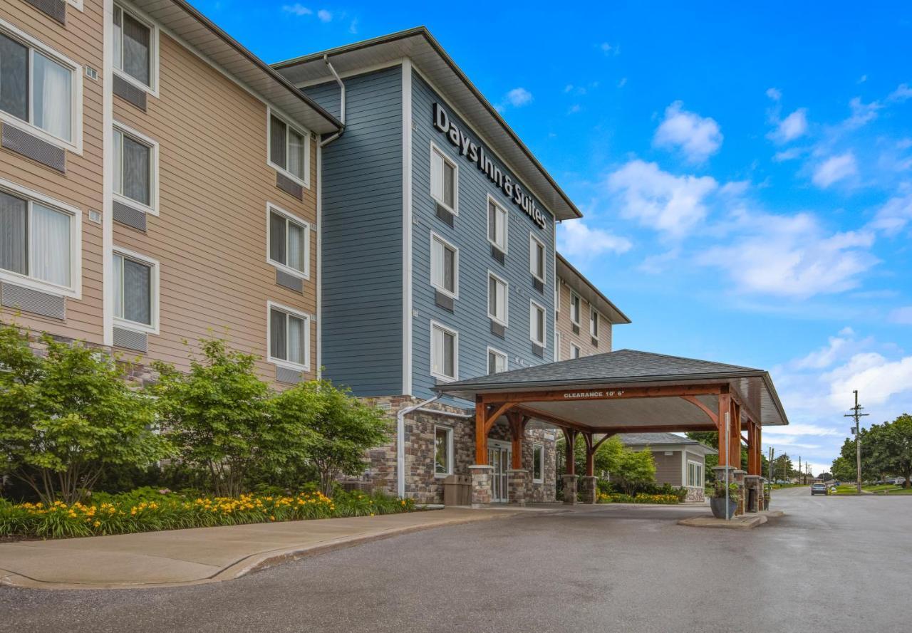 Days Inn & Suites By Wyndham Lindsay Buitenkant foto