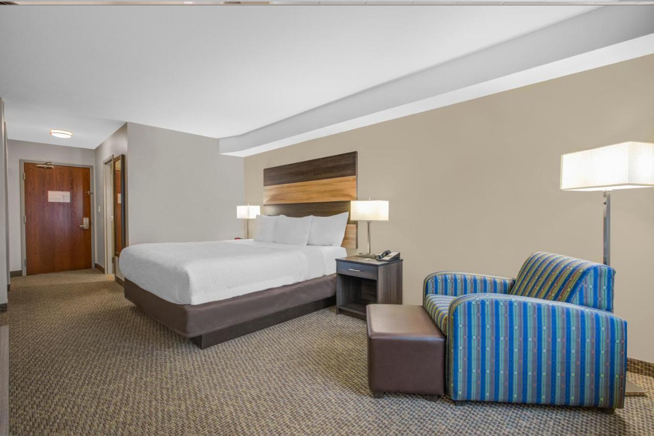Days Inn & Suites By Wyndham Lindsay Buitenkant foto