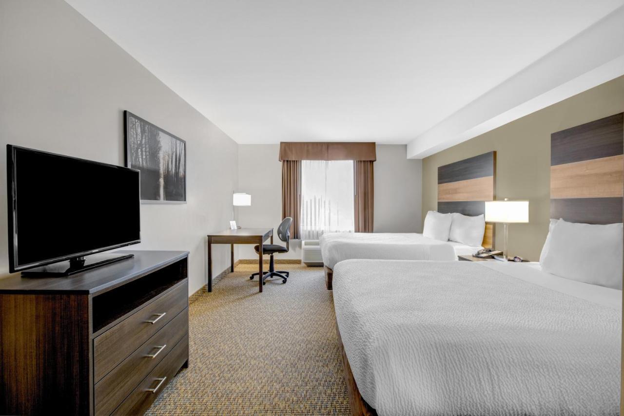 Days Inn & Suites By Wyndham Lindsay Buitenkant foto