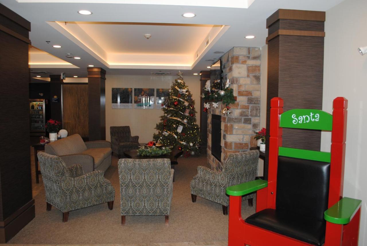 Days Inn & Suites By Wyndham Lindsay Buitenkant foto